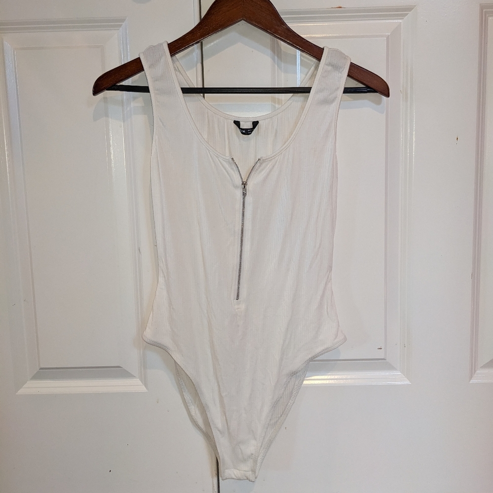 Sleeveless Ribbed Zip Up Bodysuit
